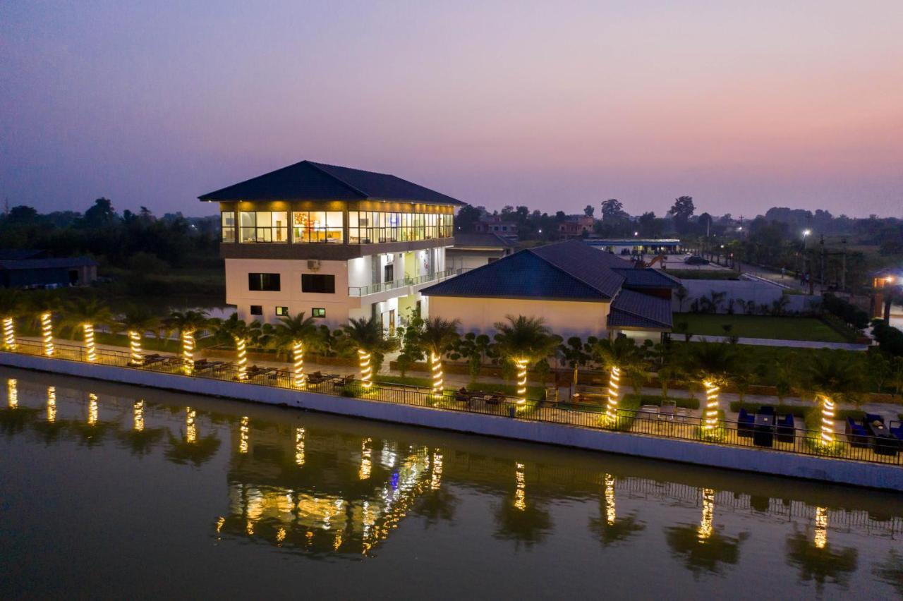 Lumbini Palace Resort Exterior foto